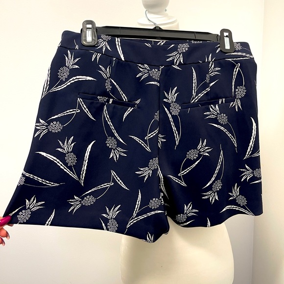 Ann Taylor sailor shorts - Picture 3 of 3